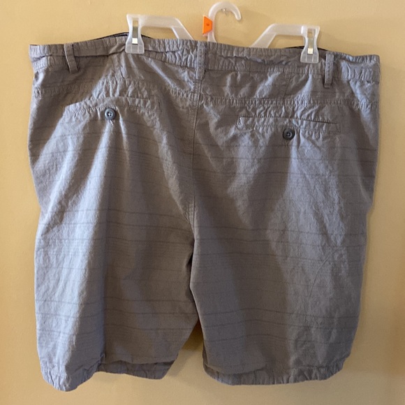 Mountain Ridge Walking shorts - size 44 - Picture 2 of 5